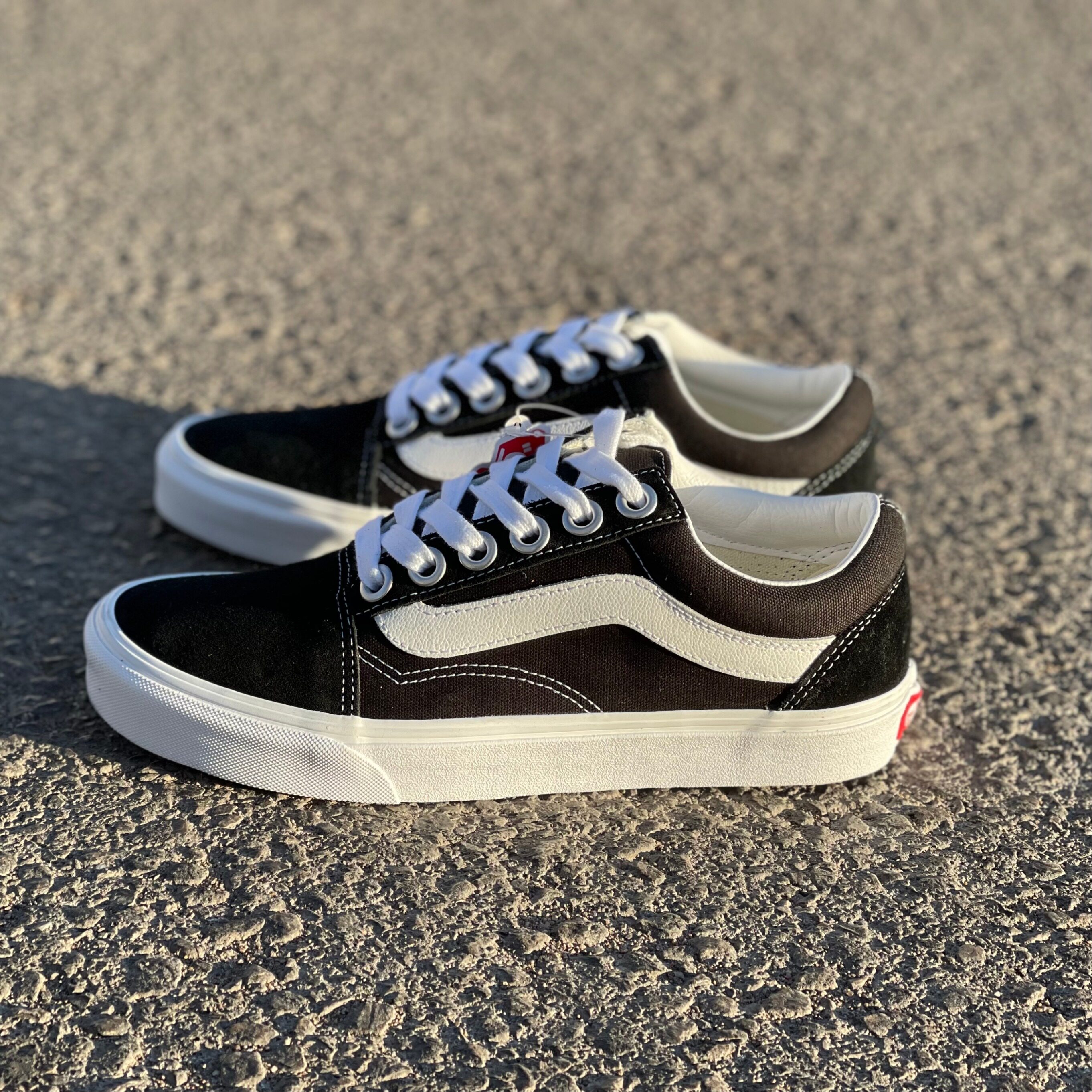 vansoldskoolos经典款黑色板男女休闲休闲运动板鞋