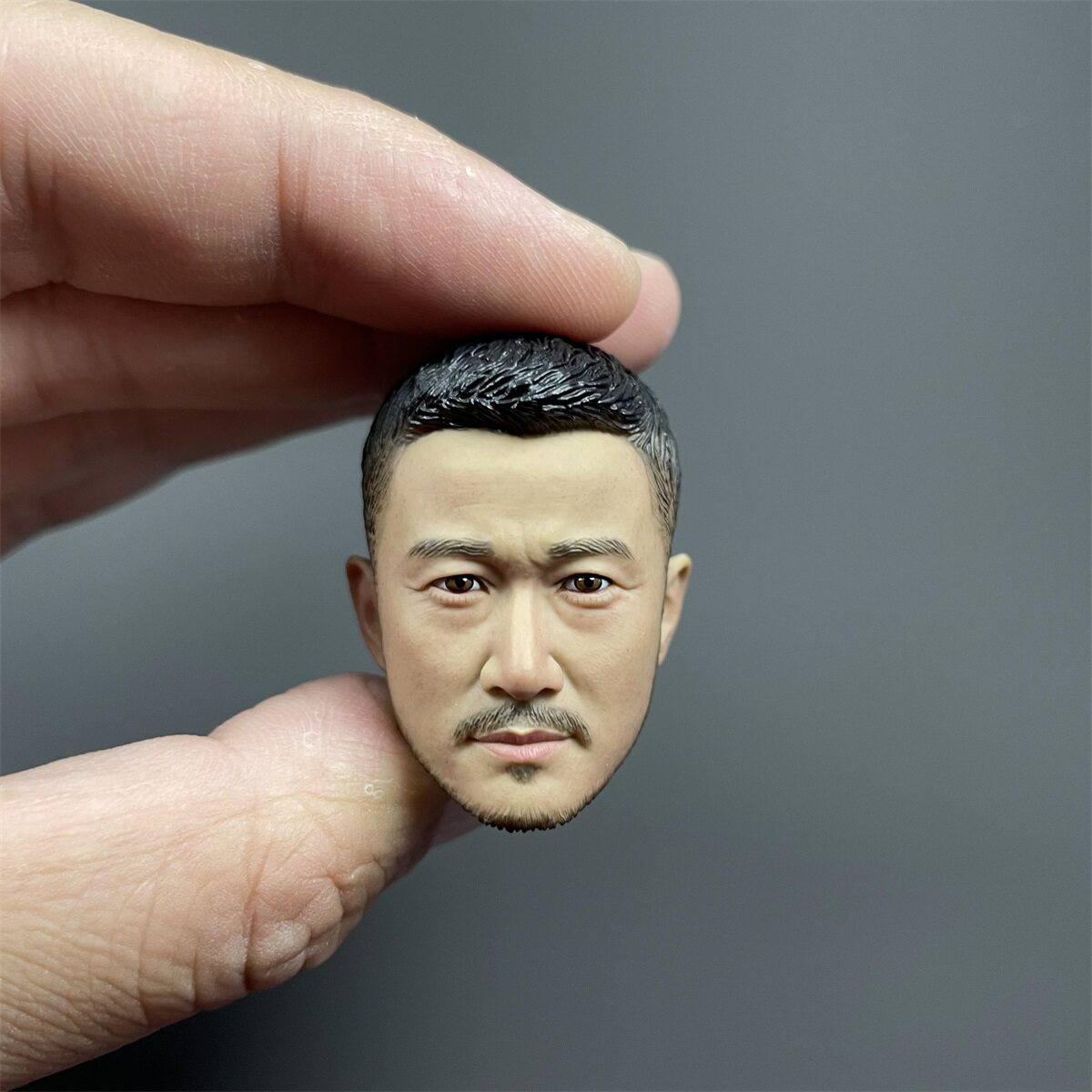 成熟可选两款吴京带胡明星亚洲头雕硬汉人头兵人专区