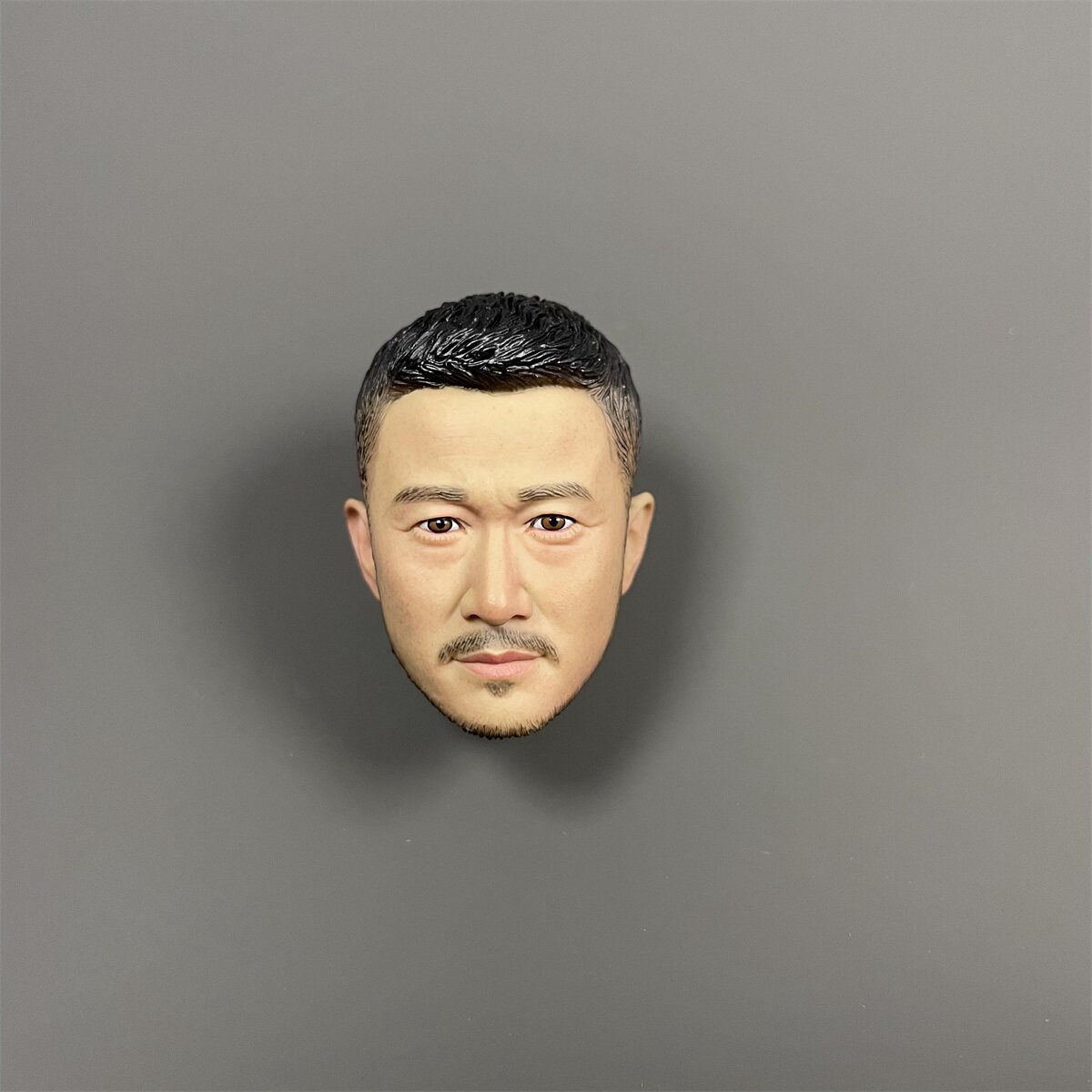 成熟可选两款吴京带胡明星亚洲头雕硬汉人头兵人专区