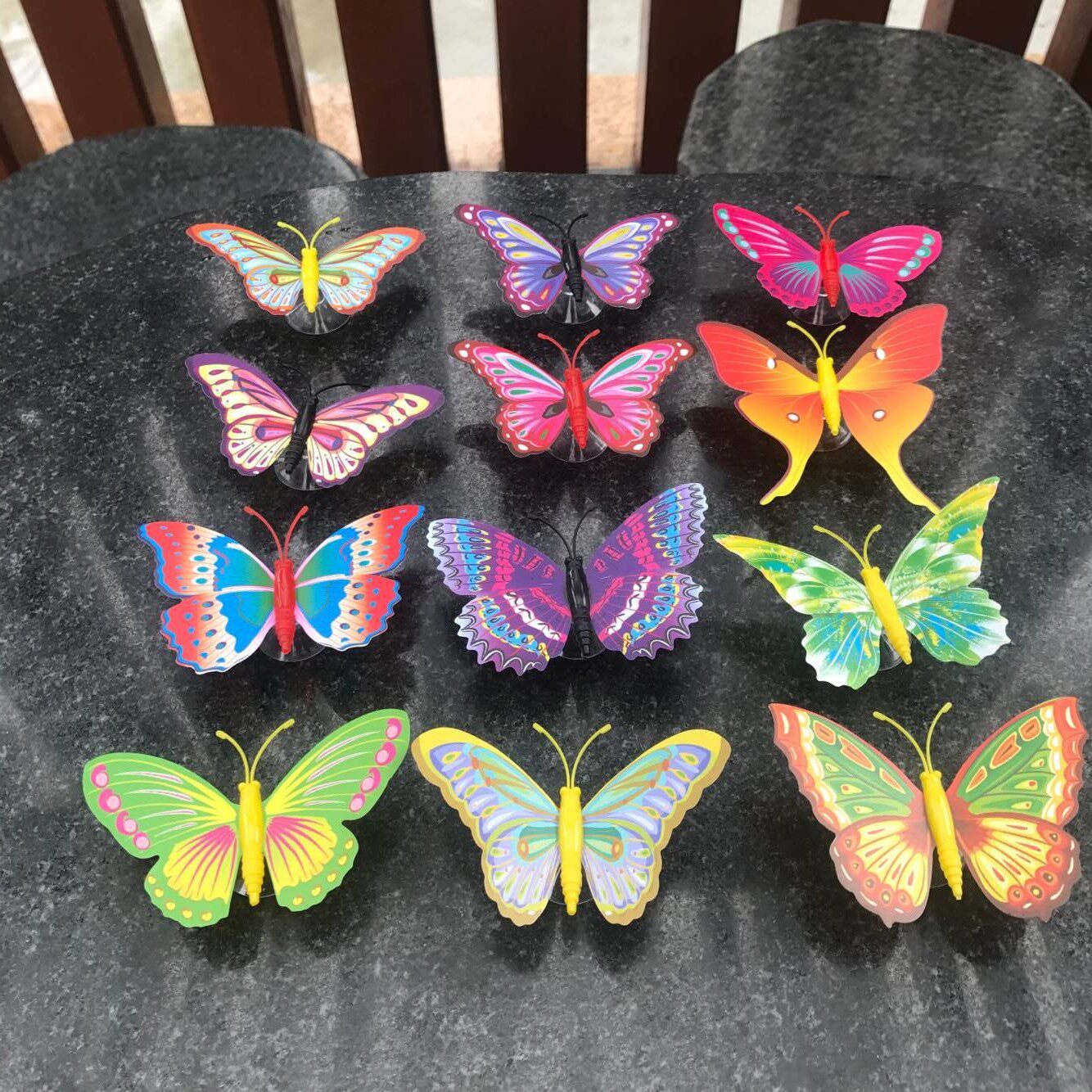 88元1包12个蝴蝶吸盘手机珠宝眼镜柜台装饰品摆件