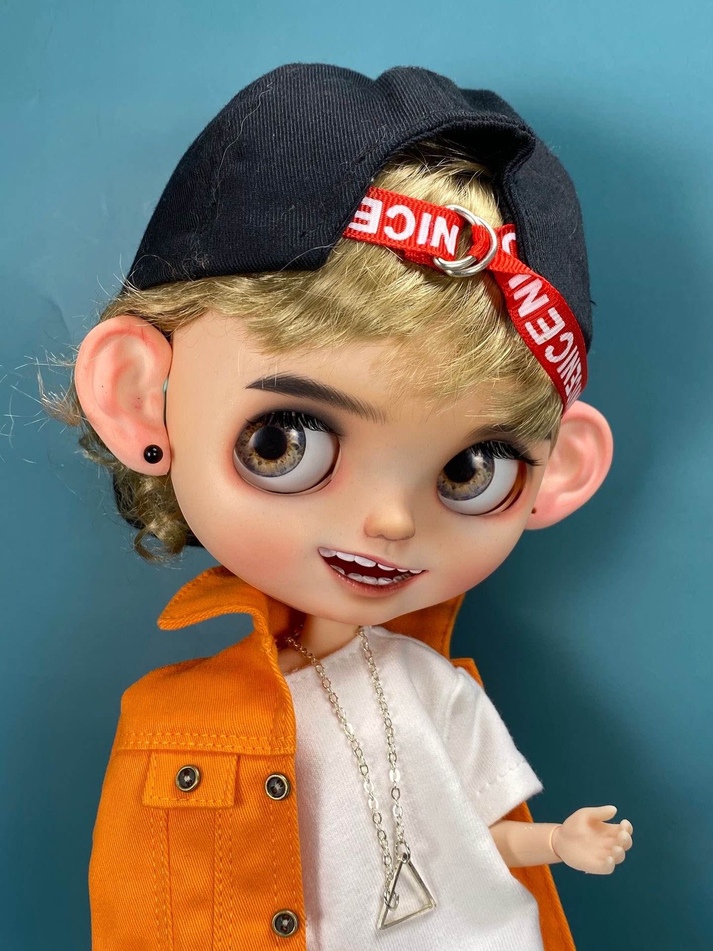 欧美风小布布娃娃精仿男痞笑野生眉毛ob24定金娃娃