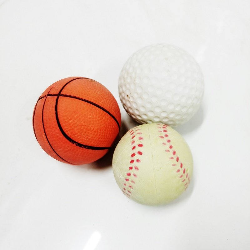 玩具爱雪雪貂宠物橡胶弹力彩色小橡皮球户外橡胶球