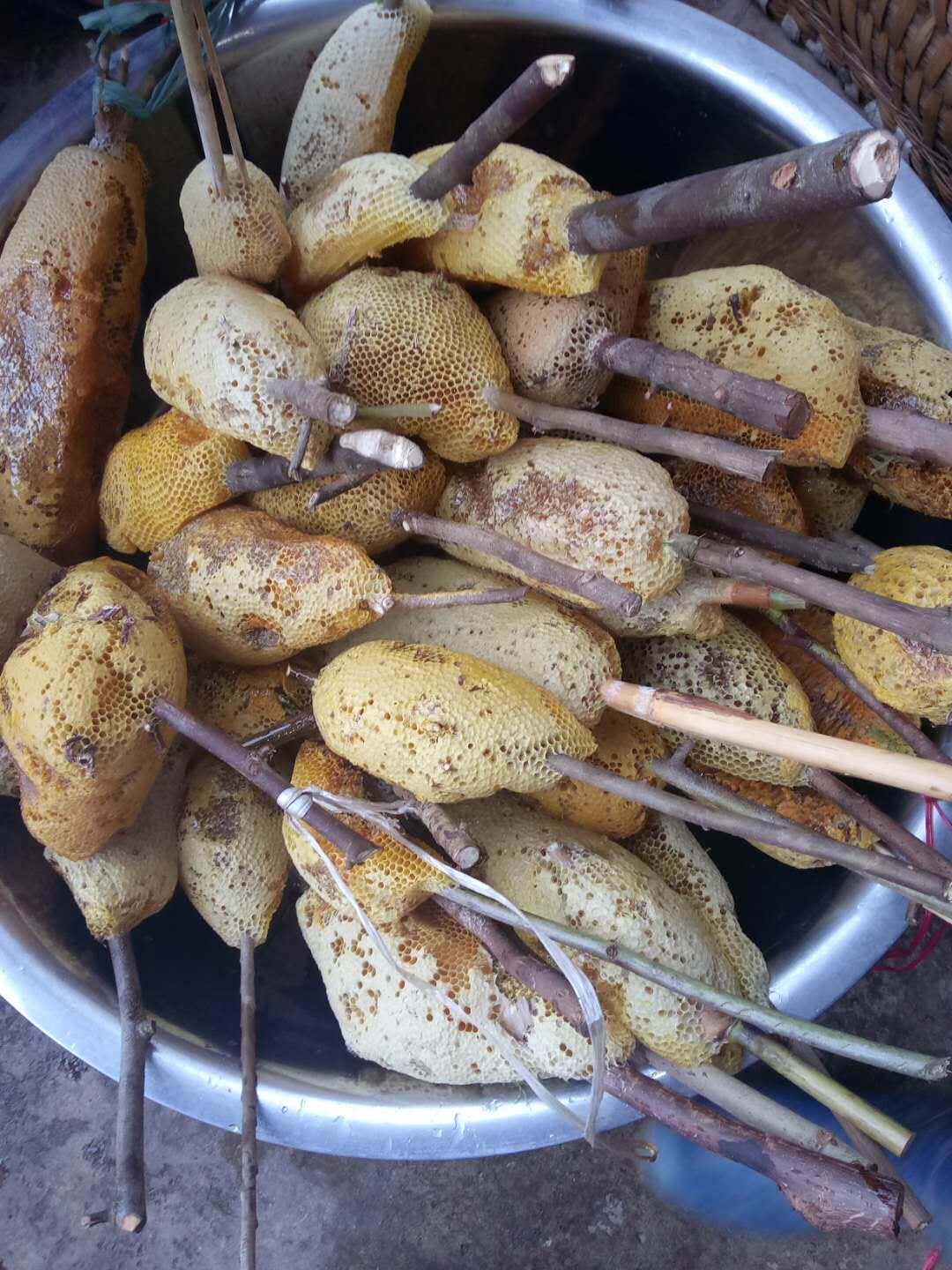 人气云南红河小草蜜野生小挂蜜 小吊蜜纯天然土蜂蜜包邮