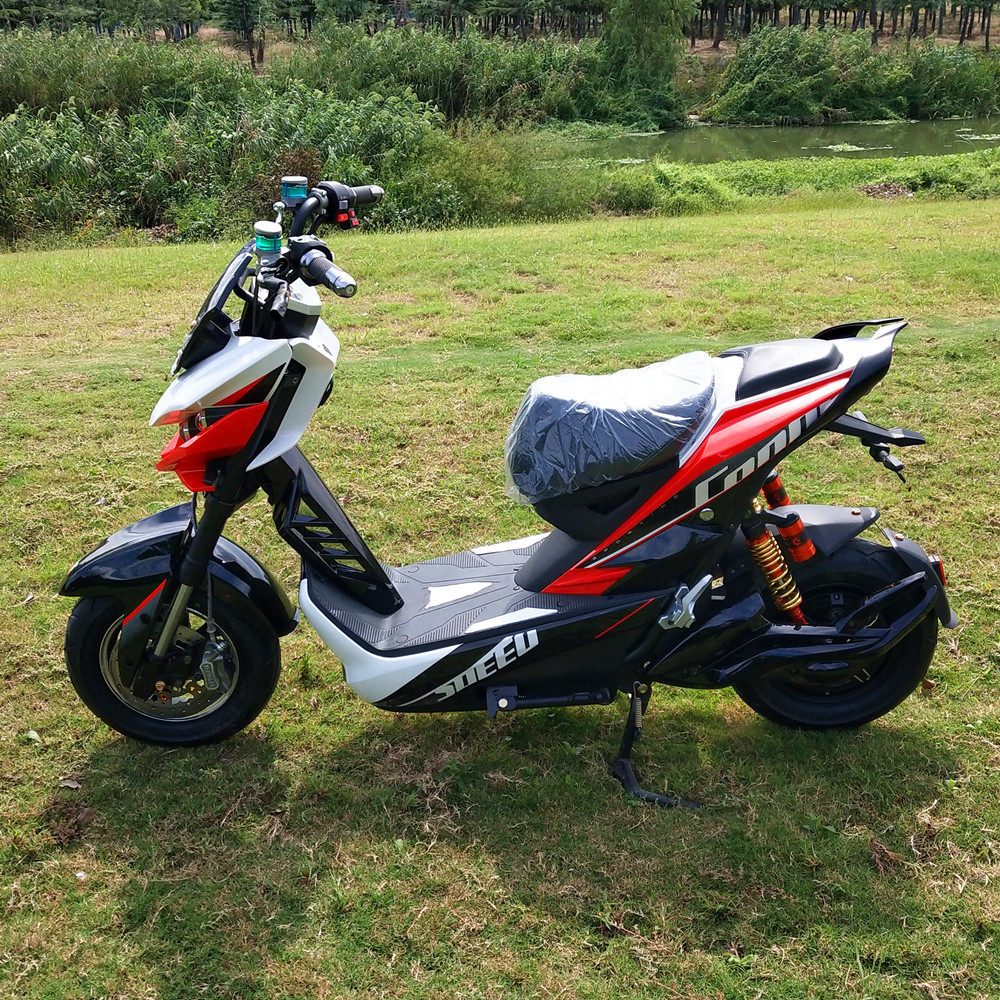 极客电动车60v72vx战警电瓶车战警电摩男女式战狼踏板车