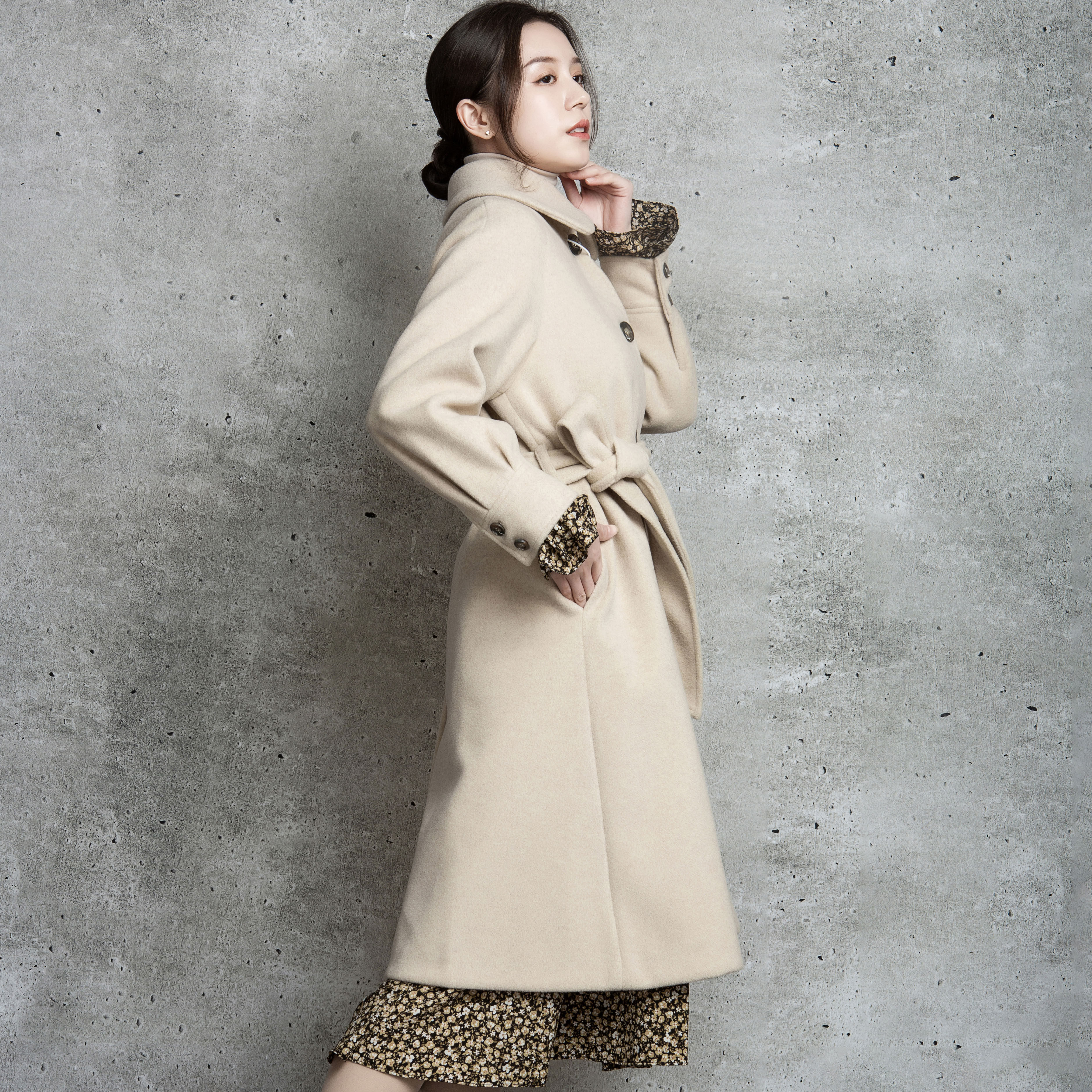 毛呢羊毛杏色驼色系带大衣米色宽松加厚冬季毛呢外套