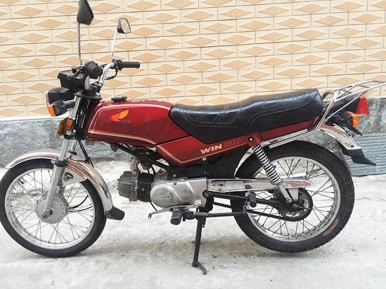 适用本田鹰仔飞鹰100win100宗申摩托车挡泥板泥瓦前后挡泥板