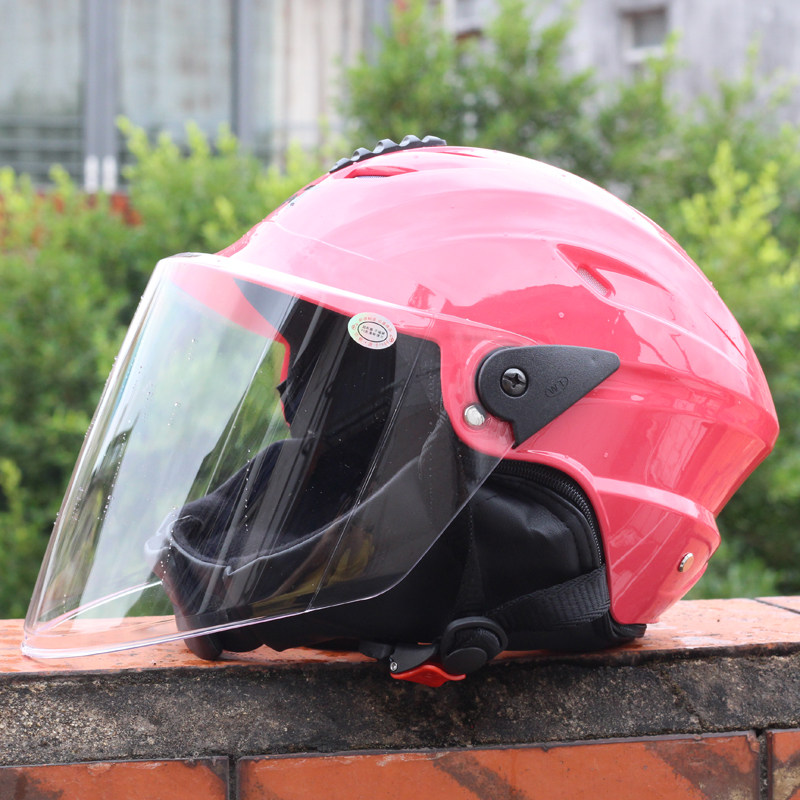 新颖万通头盔电动电瓶车秋冬围巾可拆半盔小头电动车头盔