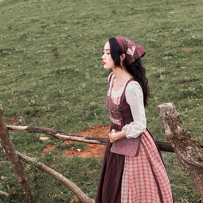 《花房姑娘》复古田园风碎花格子棉麻中袖长款连衣裙女夏森系长裙