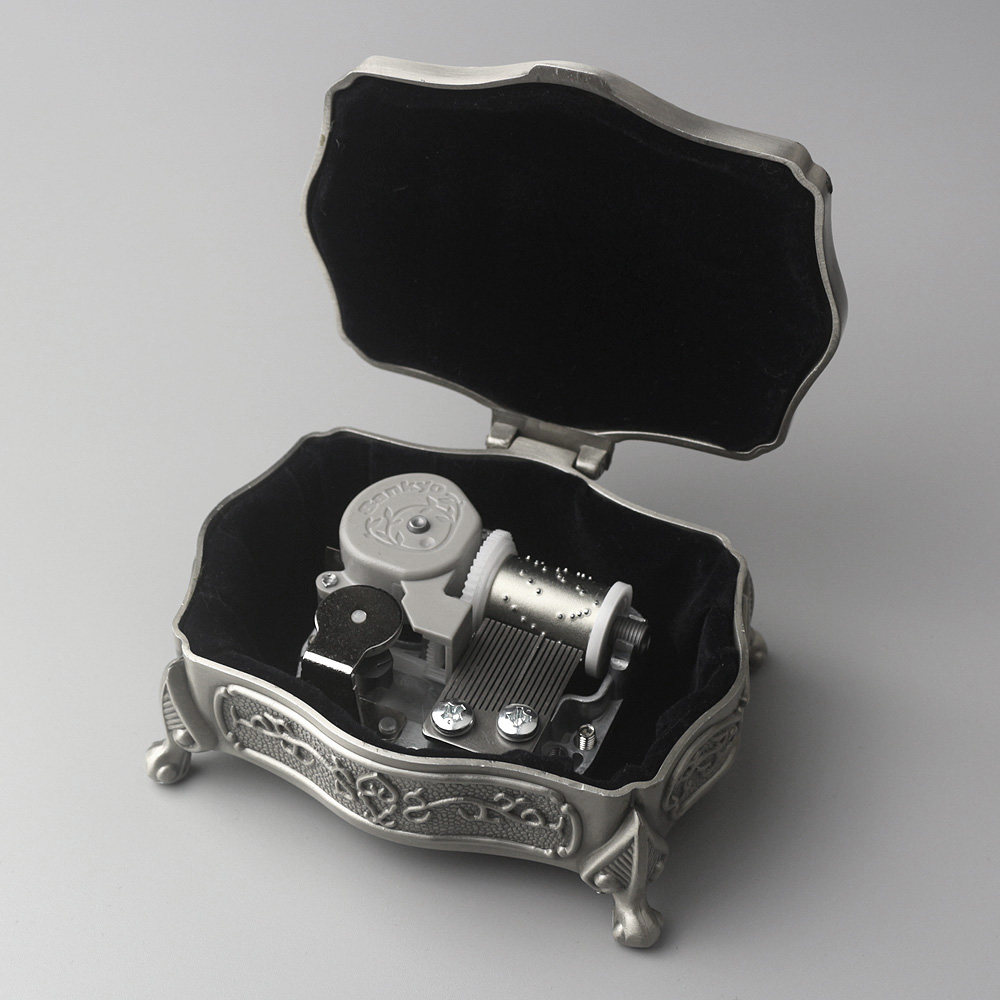 欧式浮雕音乐盒迷你金属八音盒创意生日礼物天空之城音乐盒