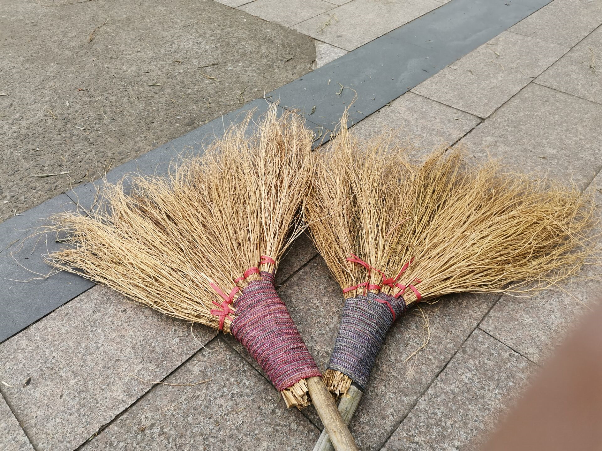 扫把农家手工编织不掉毛铁扫帚大量10把江浙扫把