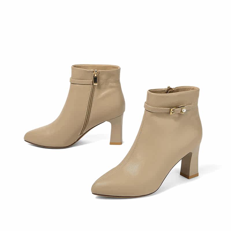 索兰2022冬季新款短靴女显珍珠卡扣时尚尖头时装靴