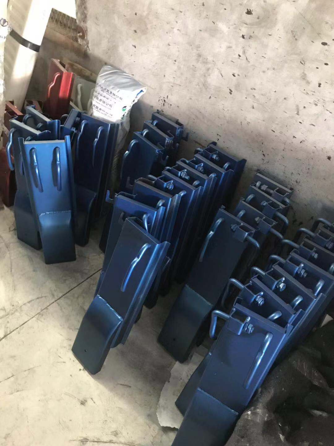 车厢中立柱 后立柱 y2a2a3货车厢插桩 五征原厂配件 奥驰v2v3 子 - 痕