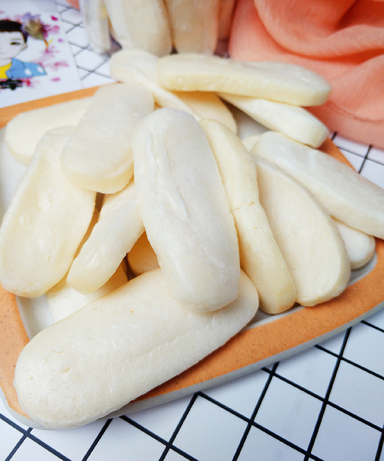 手工自制宝宝米饼入口即化磨牙饼干膨化食品