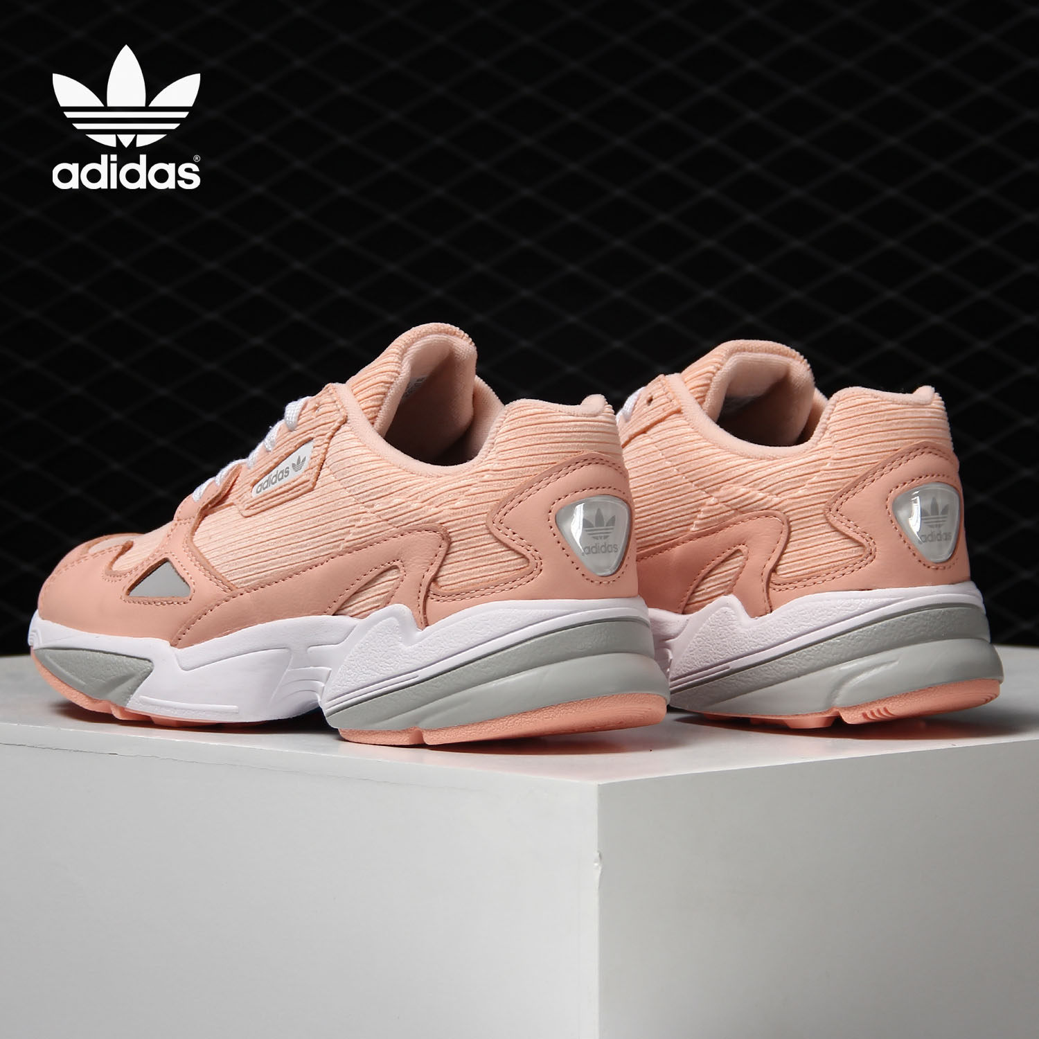 adidas阿迪达斯正品三叶草falcon女子街头复古运动运动休闲运动休闲鞋