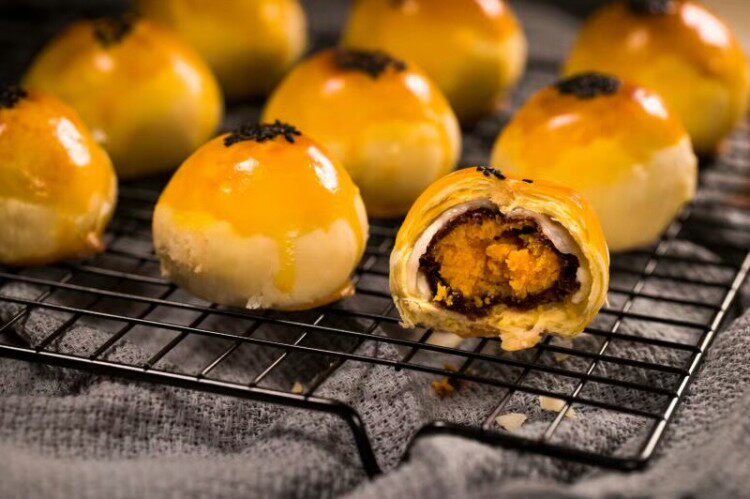 蛋黄广西老字号南宁特产荔园酥海鸭蛋330克红豆传统中式糕点