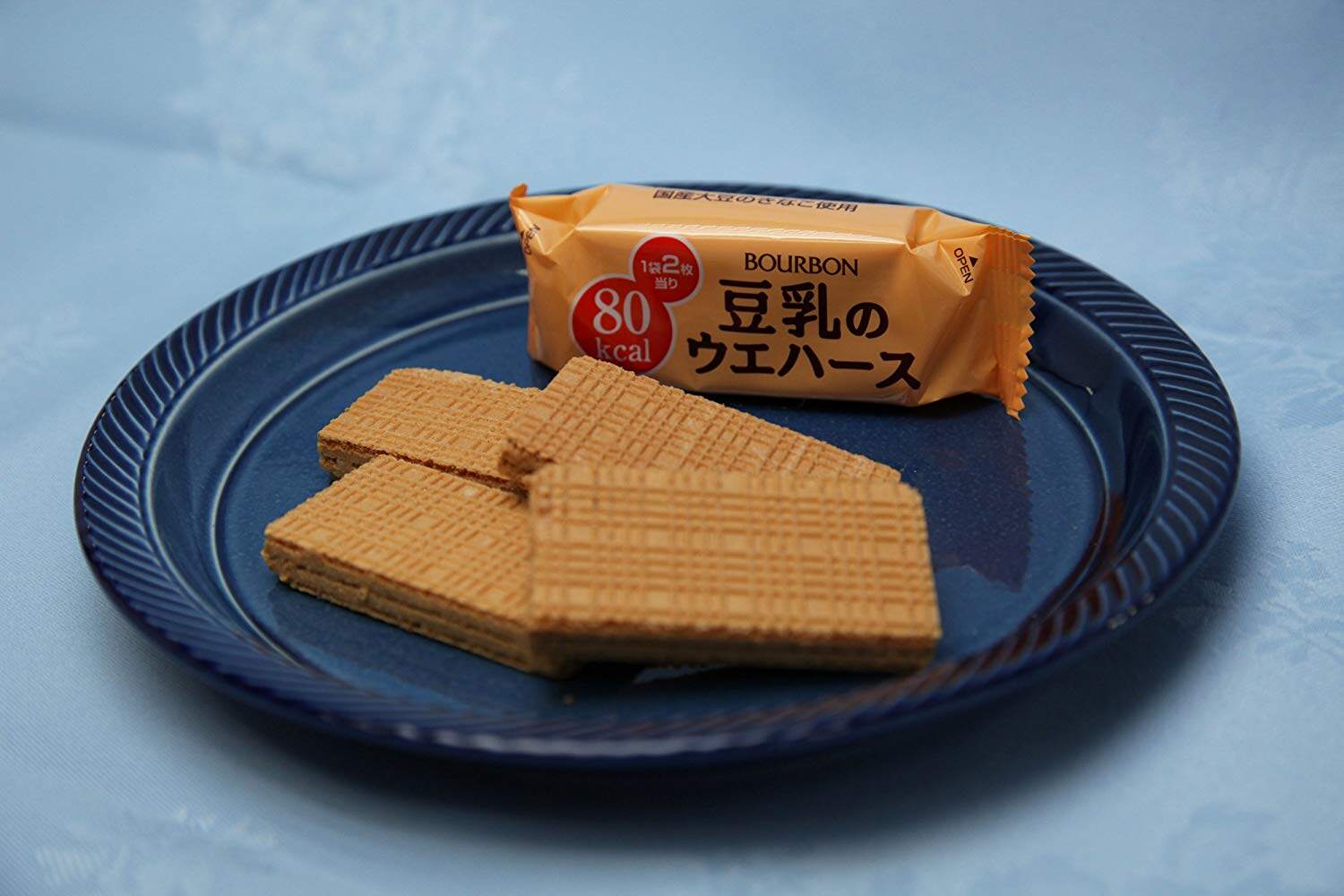 饼干现货日本bourbon豆乳威化夹心早餐休闲低脂威化饼干