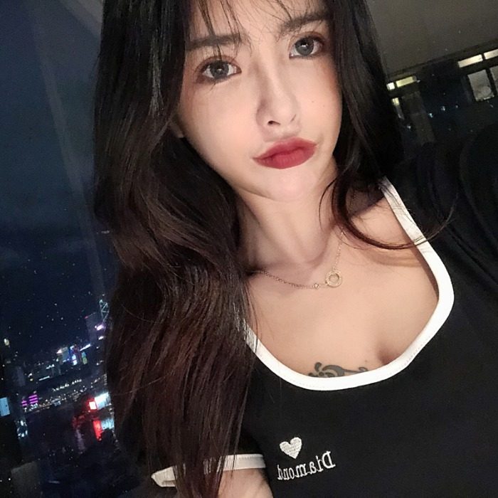 chic紧身弹力字母撞色低胸显胸性感大u圆领t恤女短袖裸粉色上衣潮