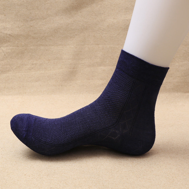 新款亚麻袜子男吸汗透气防臭夏季亚麻袜中筒纯色正品六双礼盒促销