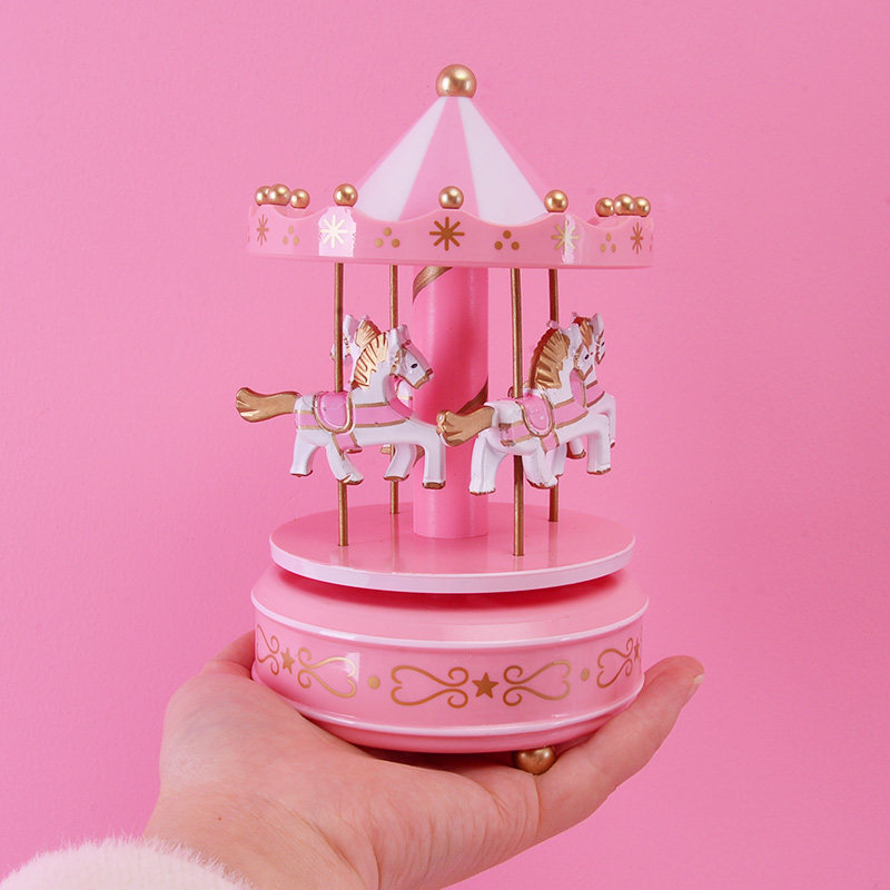 粉色旋转木马音乐盒生日聚会礼物家用烘培装饰摆件摆件