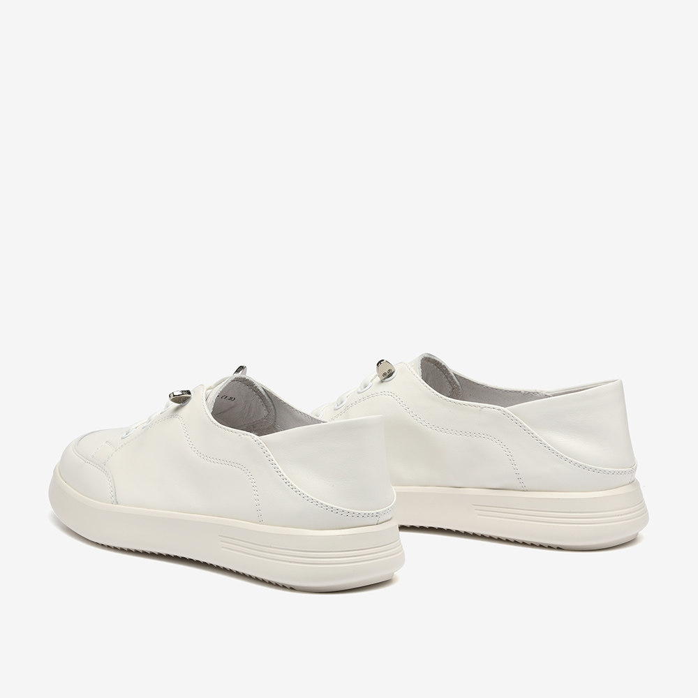 百思图2023春季新款商场同款时尚潮流小白鞋板鞋女休闲鞋休闲板鞋