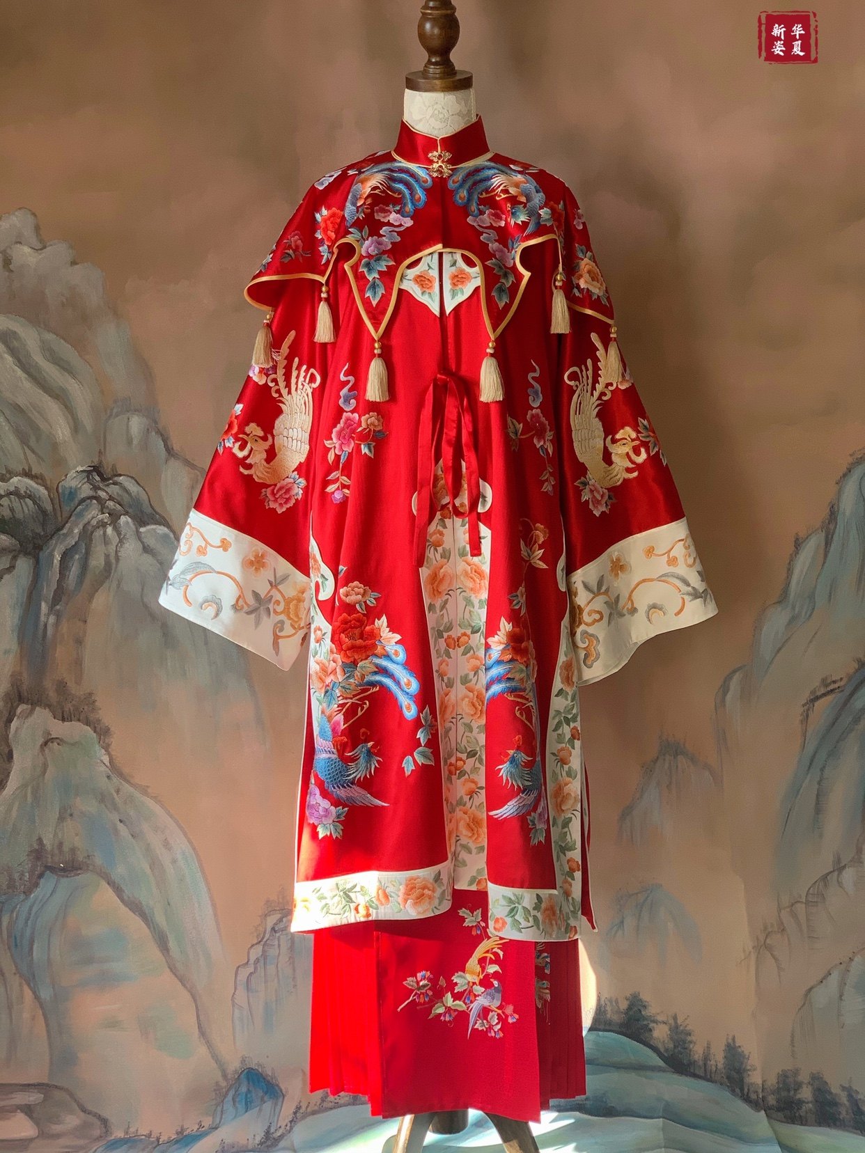 中国婚服旗袍牡丹凤穿苏绣手工肩霞国风真丝旗袍