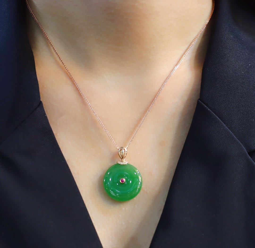 平安扣吊坠和田镶嵌18k黄金项链女阳碧玉挂件颈饰