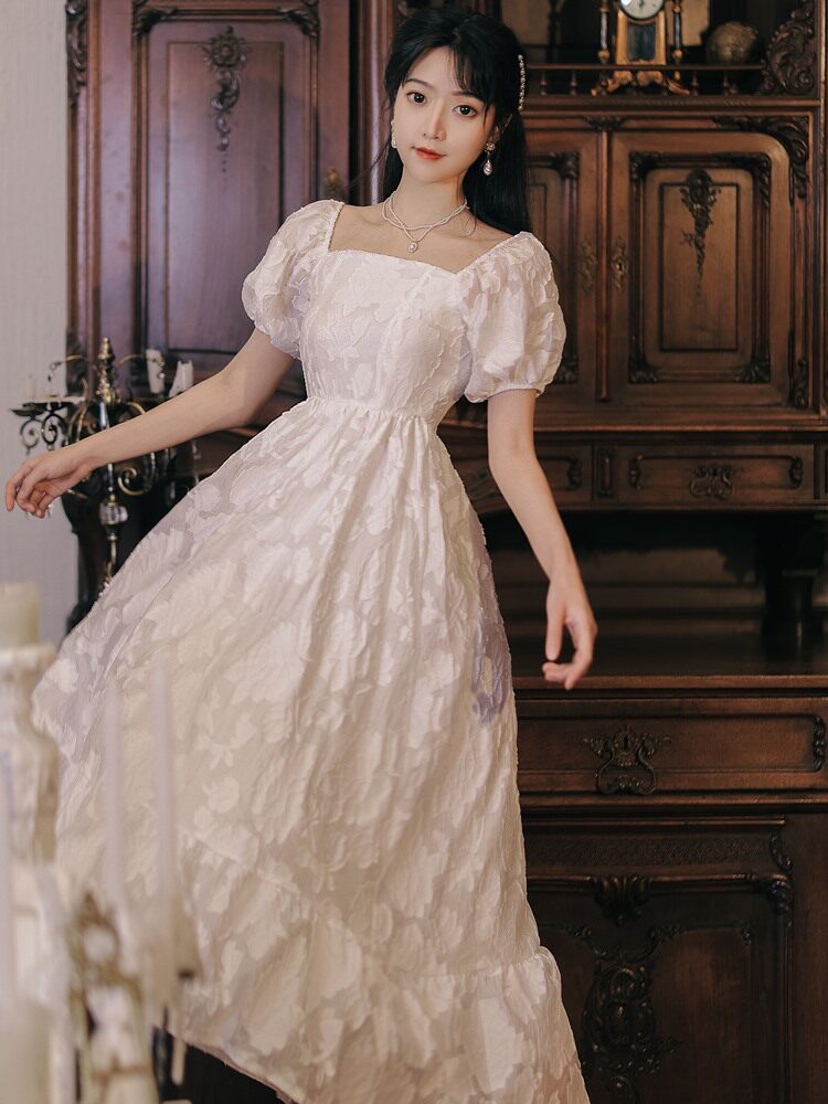 公主裙夏甜美法式复古浪漫方领泡泡连衣裙2021连衣裙