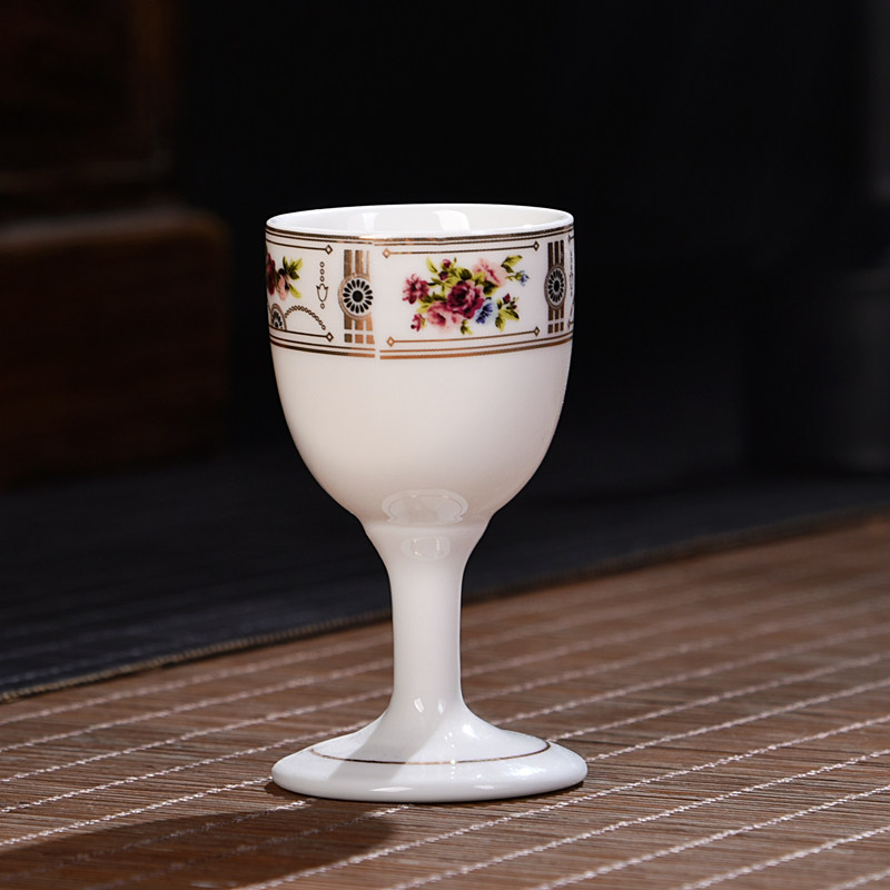 陶瓷小酒杯白酒酒盅套装 烈酒酒具套组中式礼品酒杯高脚杯创意