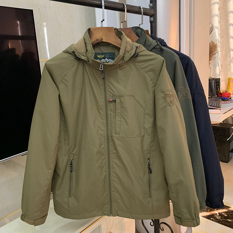 内里加绒，户外保暖防风透气防泼水加绒运动跑步休闲夹克冲锋衣男