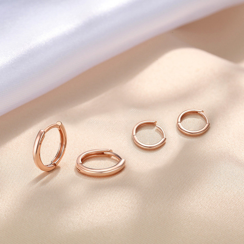 潮宏基简辑魔力18k耳钉彩金耳环养耳耳扣耳饰耳饰