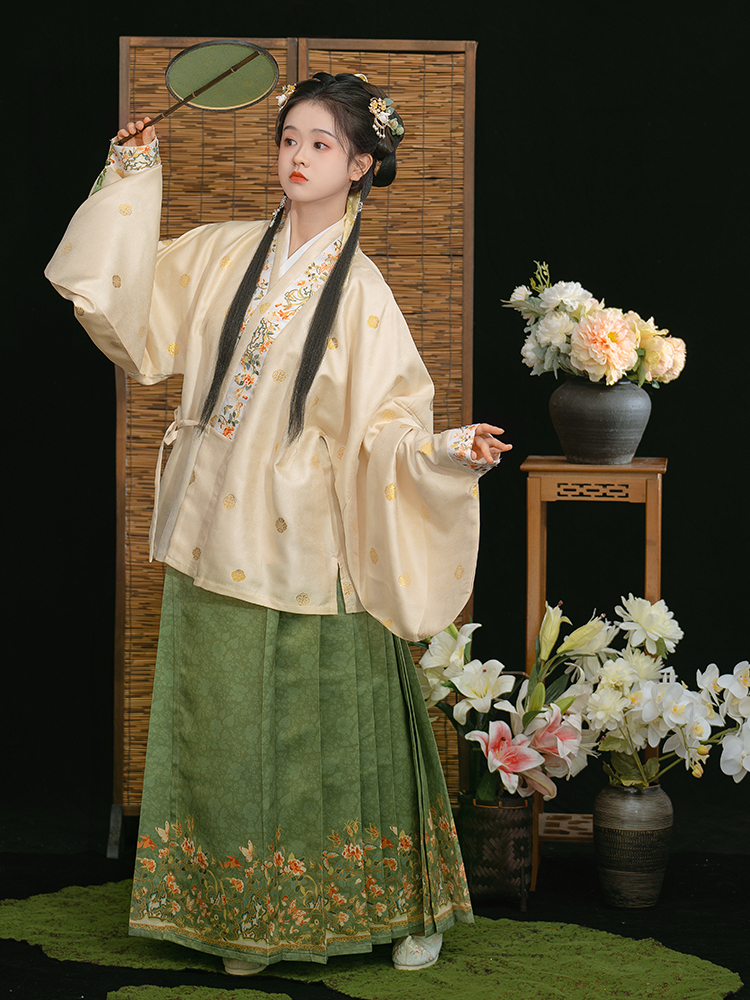 凤台曲原创【四时景象】明制织金对穿交琵琶袖马面裙大明少女汉服