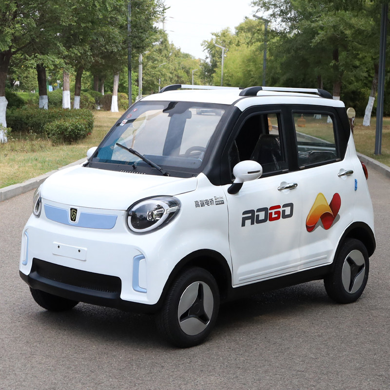 电动四轮新能源电动车成人家用女士代步全封闭油电电动四轮车