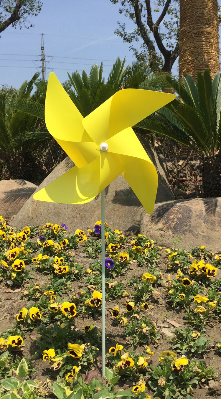 风车黄色厂家直销景区公园商场造型装饰塑料风车