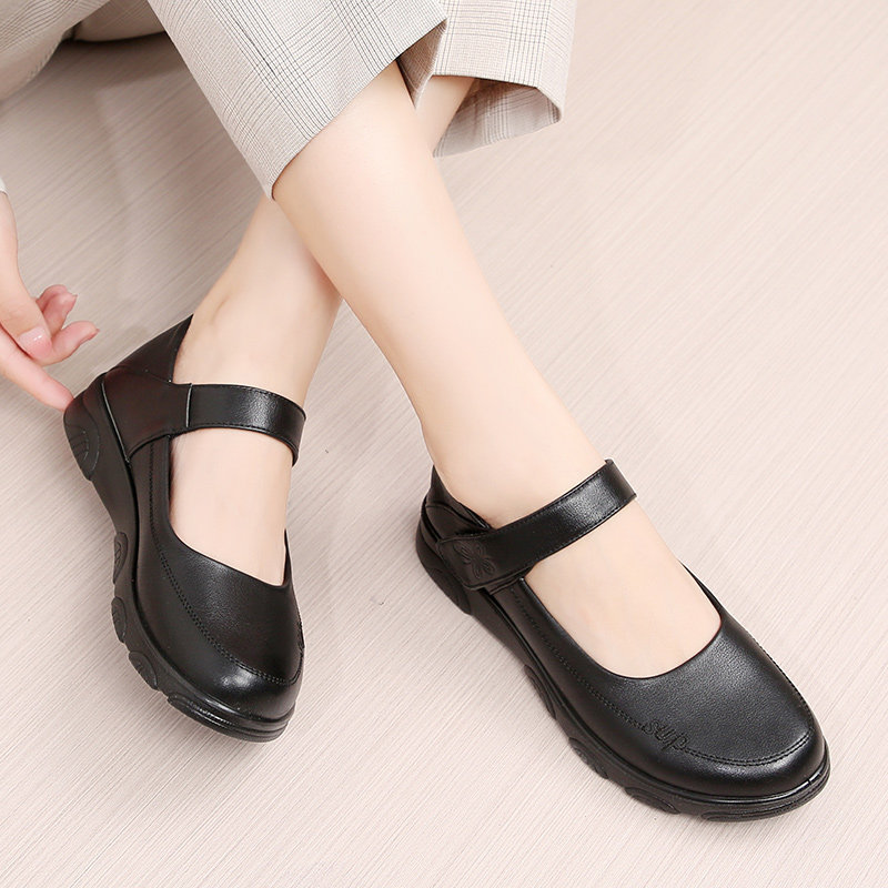 老人加大43号平底女鞋42特大码妈妈宽肥方口春鞋拉带妇女真皮鞋41