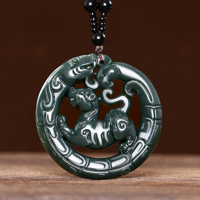 和田镂空挂件项链玉石玉佩老虎仿古虎玉生肖颈饰
