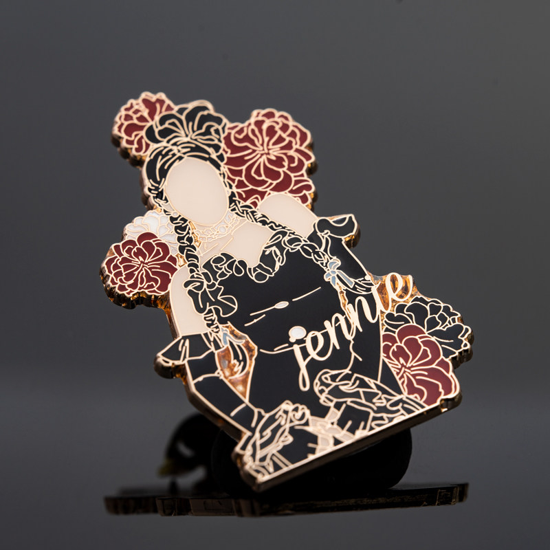 blackpink胸针珍妮金珍妮应援小卡别针周边同款徽章胸针