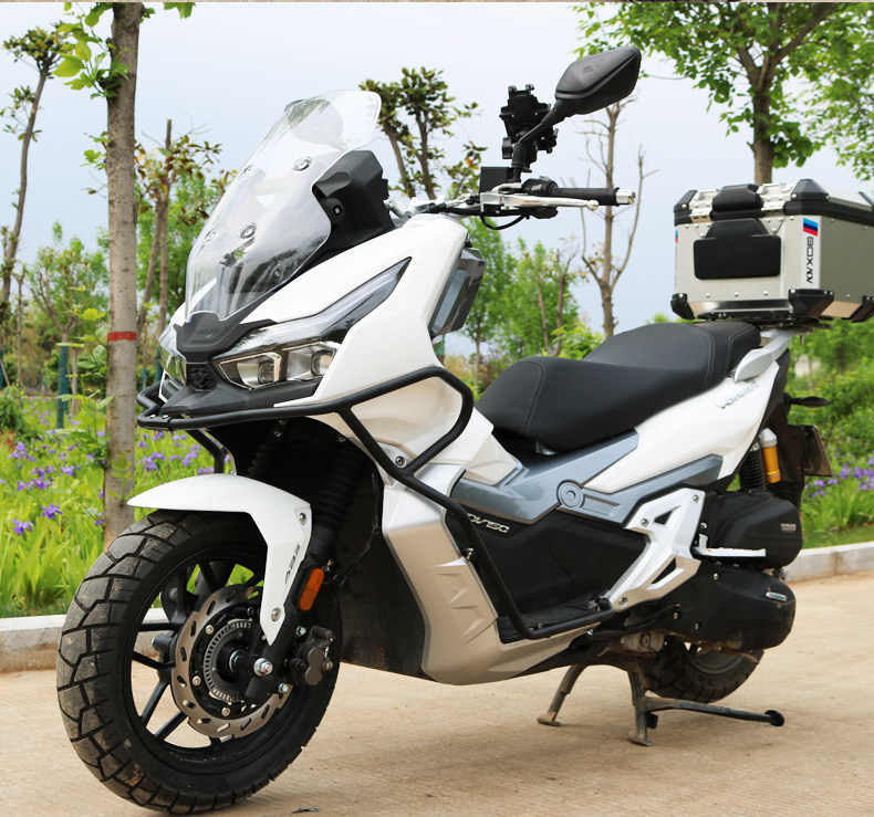 适用于大阳adv150adv350摩托车全包保险杠前护防摔脚踏摩托车保险杠
