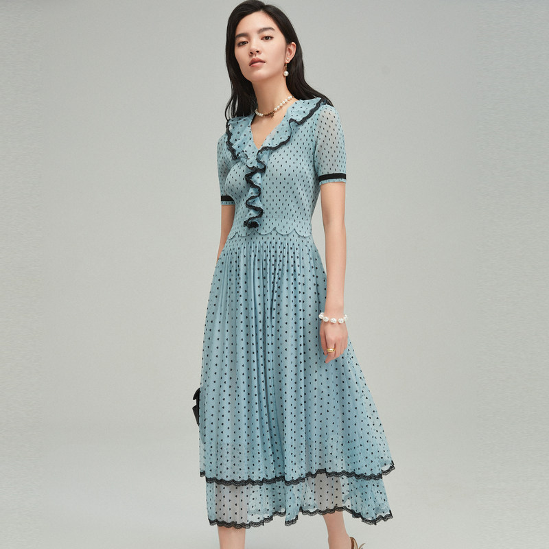 芭蒂娜波点连衣裙2021年夏季新款v领高腰修身蕾丝名媛高级感长裙