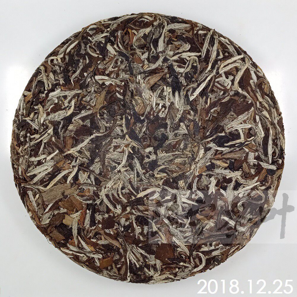 2010陈年福鼎白茶白牡丹350g太姥山老白茶老茶饼白牡丹