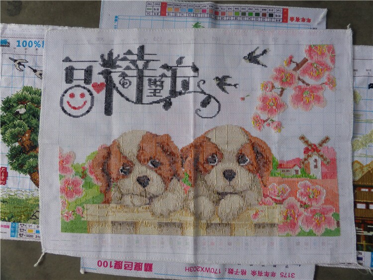 好的手工手绣十字绣成品两只小狗守望幸福狗狗十字绣成品
