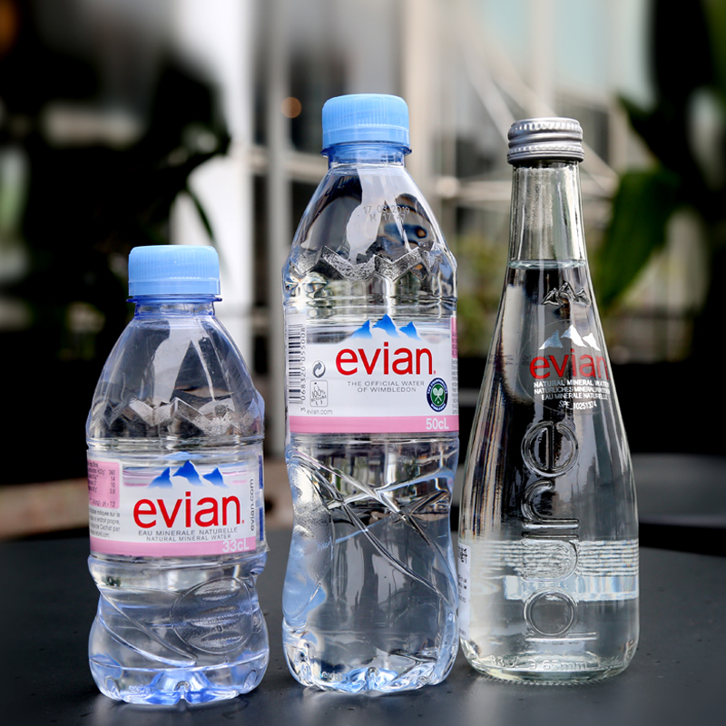 整箱法国进口evian依云天然泉水330ml24瓶弱碱性饮用水