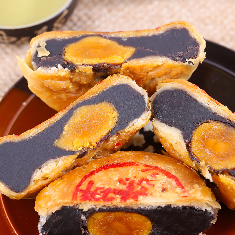 潮汕捞饼蛋黄月饼 乌豆沙 中秋潮式手工酥皮月饼广东零食潮州特产