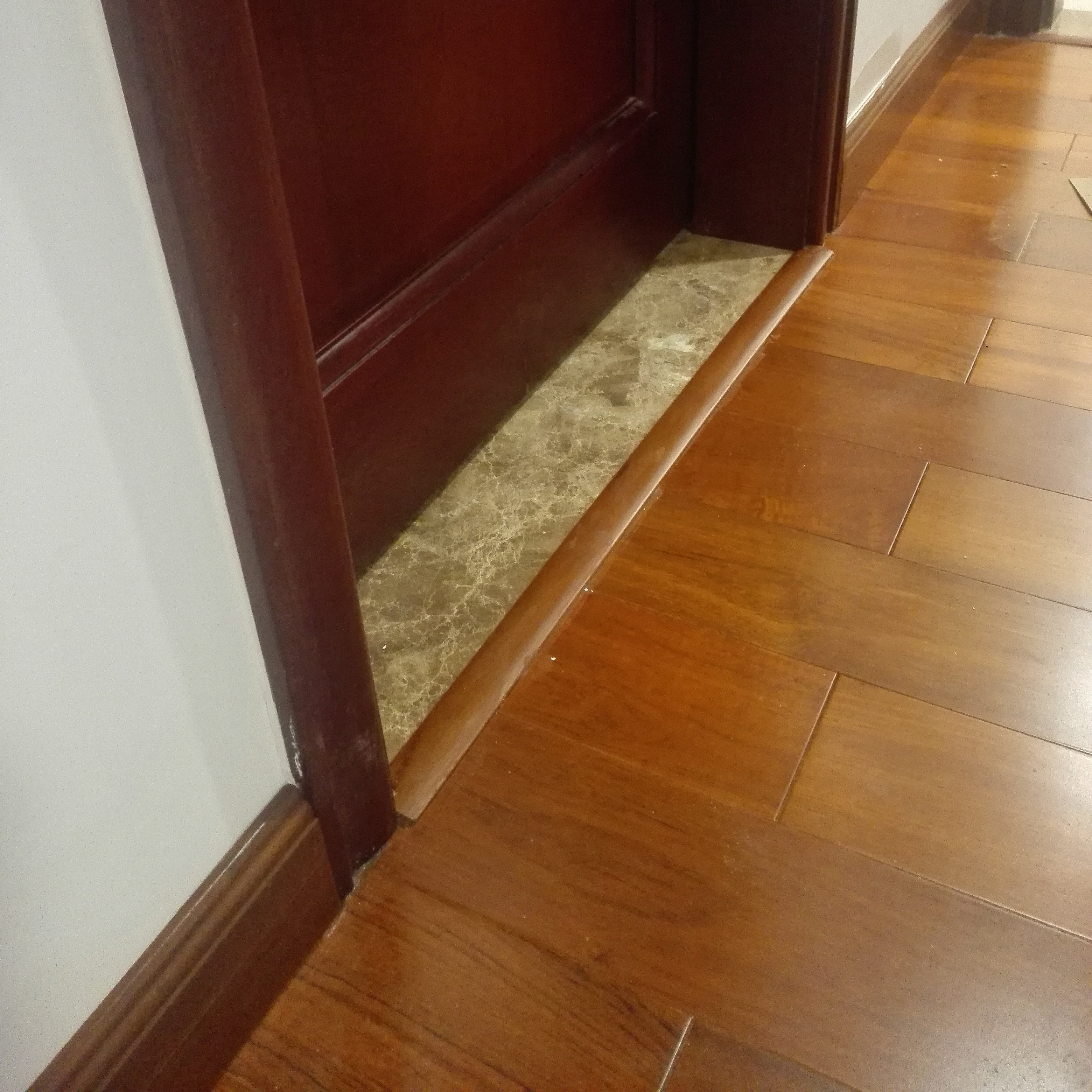 商品详情商品详情手机扫码下单收边条相似商品自粘木地板压条门槛条收