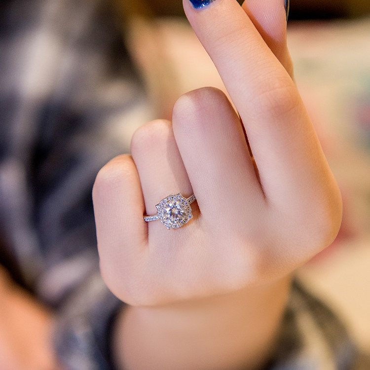 belle仿真超大钻戒一克拉高碳钻食指戒指纯银戒指