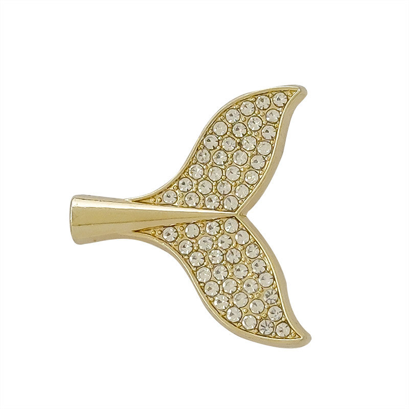 新品时尚金属潮流珍珠镶钻个性字母可爱胸针胸针