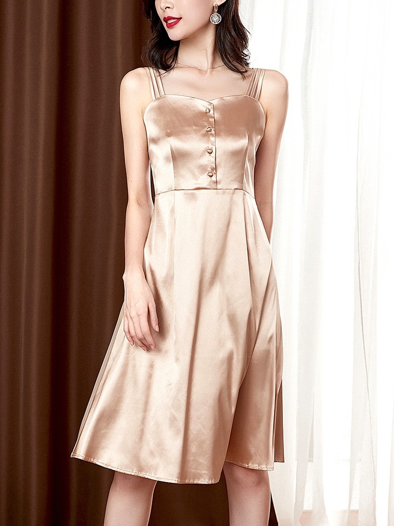 真丝绸缎吊带中长字裙丝绸连衣裙洋气时尚女装连衣裙