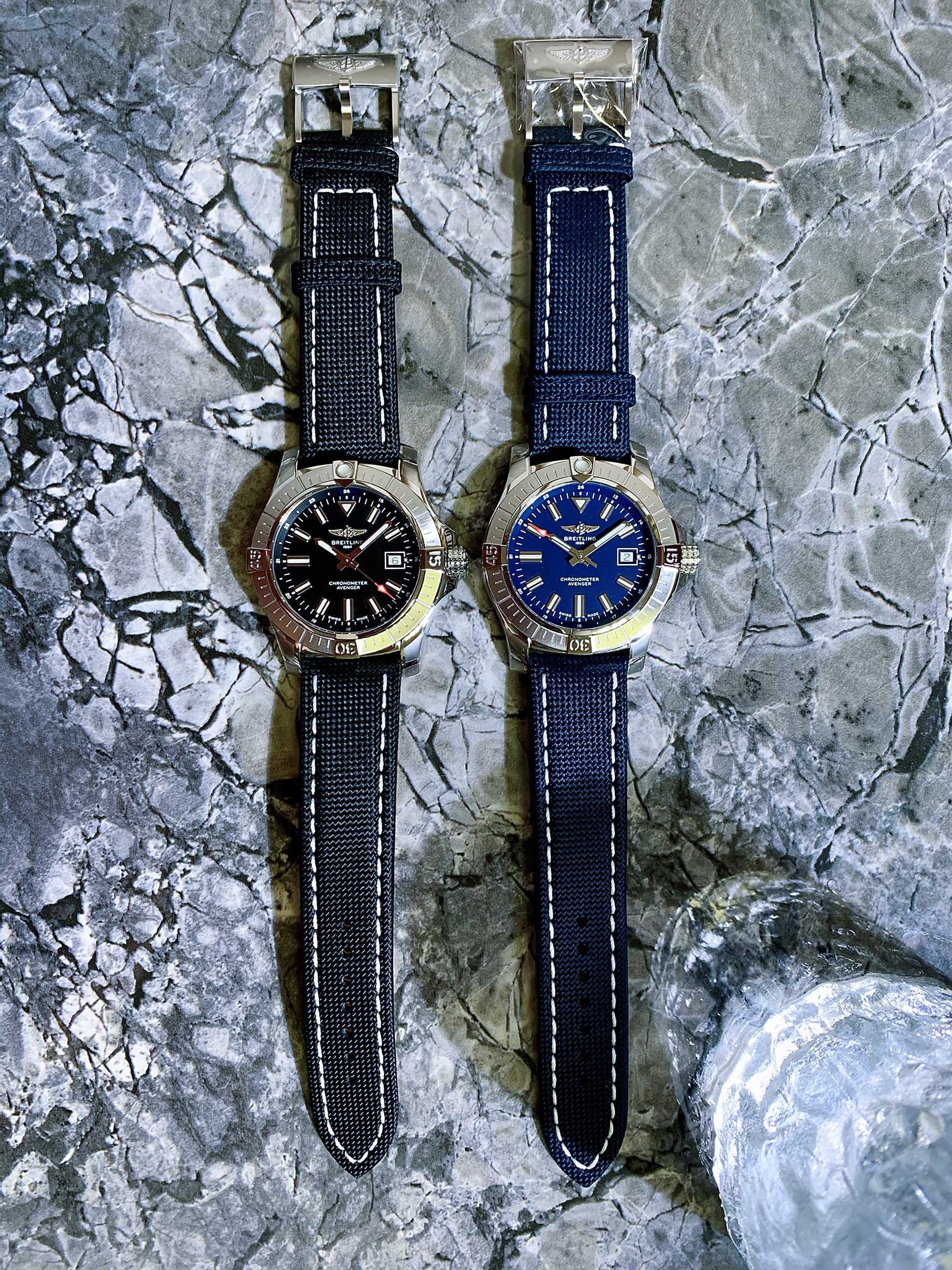 全新百年灵复仇者43MM自动机械腕表黑蓝盘A17318101B1X1/B1A1