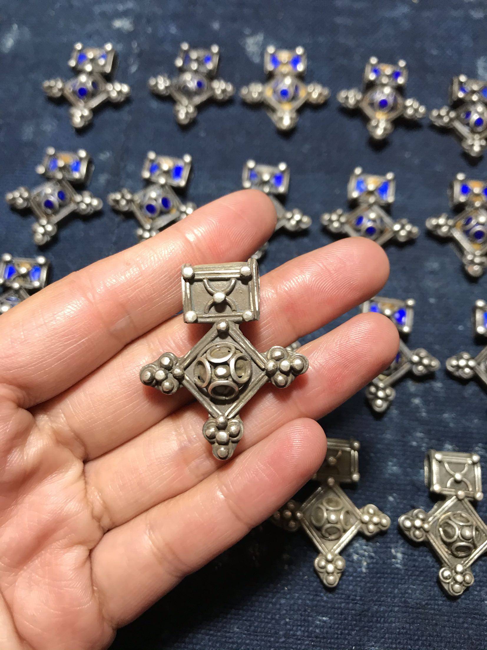 北非摩洛哥三毛同款我的宝贝布格德特蓝色色素吊坠项坠