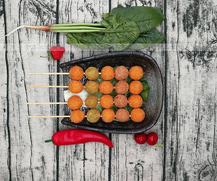 五彩米果串素食烤串烧烤食材油炸速冻食品小吃餐厅米面美食15串