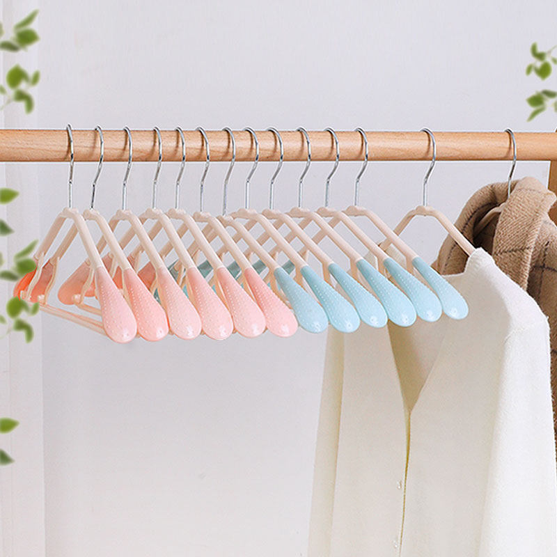 无痕衣架家用挂衣衣服架子晾衣挂钩防肩角收纳塑料衣架